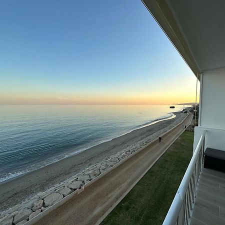 Beachfront, Top Floor Corner 2-Bed, Estepona Paseo Exterior foto