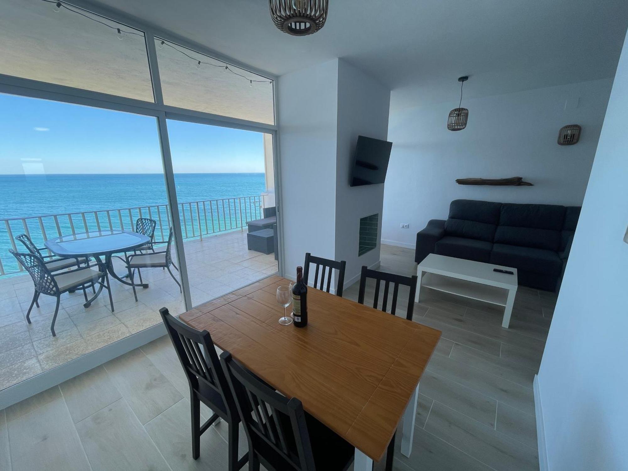 Beachfront, Top Floor Corner 2-Bed, Estepona Paseo Exterior foto